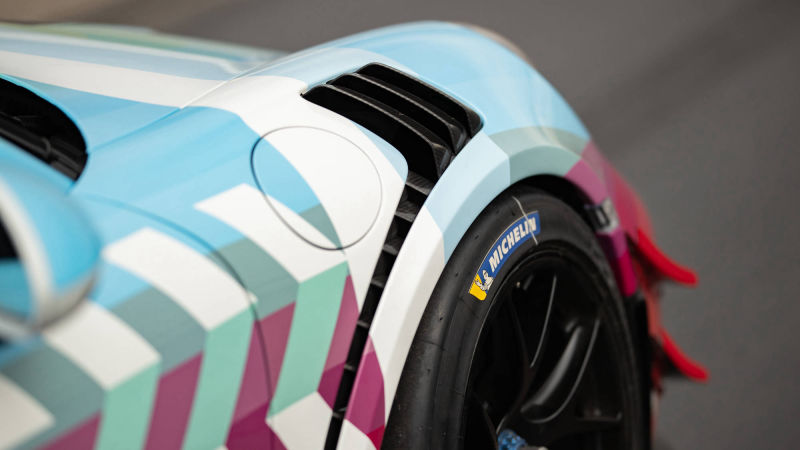 Porsche 911 GT2 RS PIKES PEAK