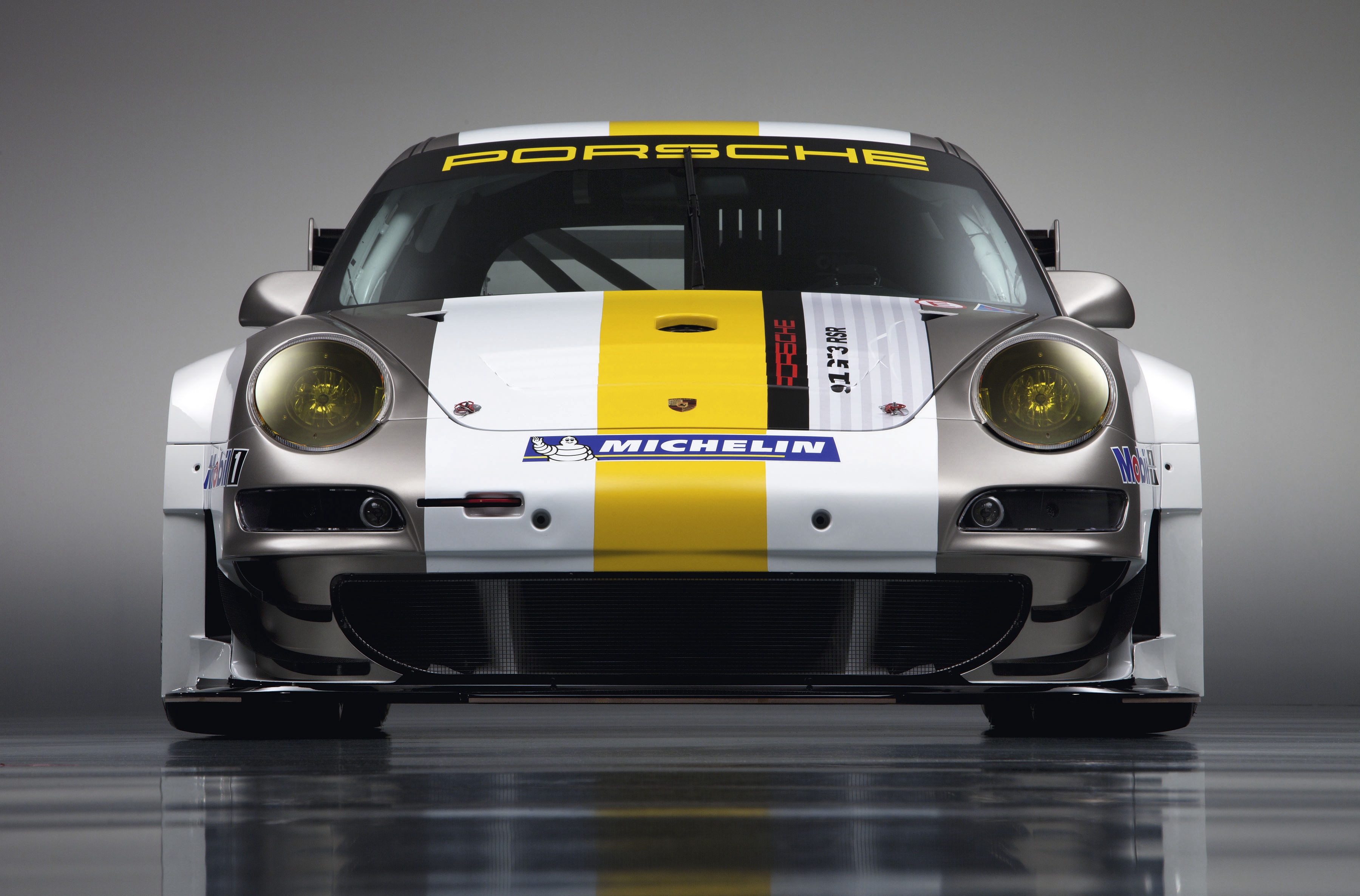Porsche 911  GT3 RSR