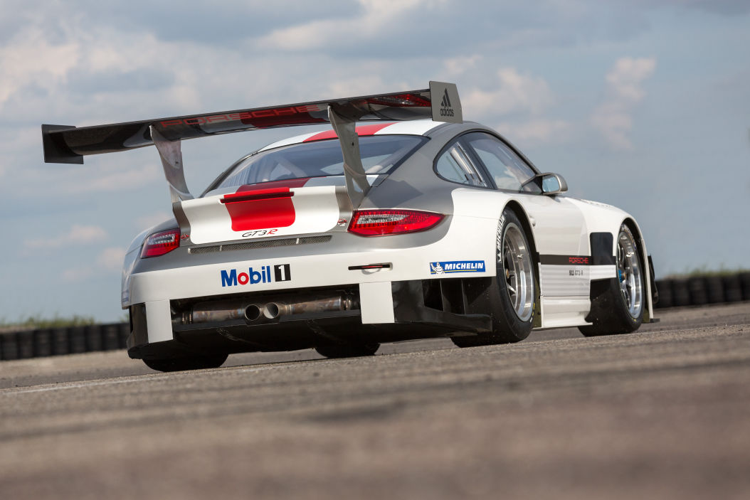 Porsche 911  GT3 R