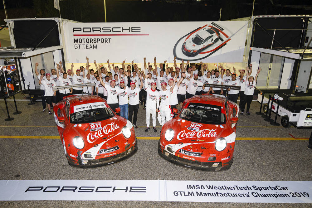 Porsche 911 RSR