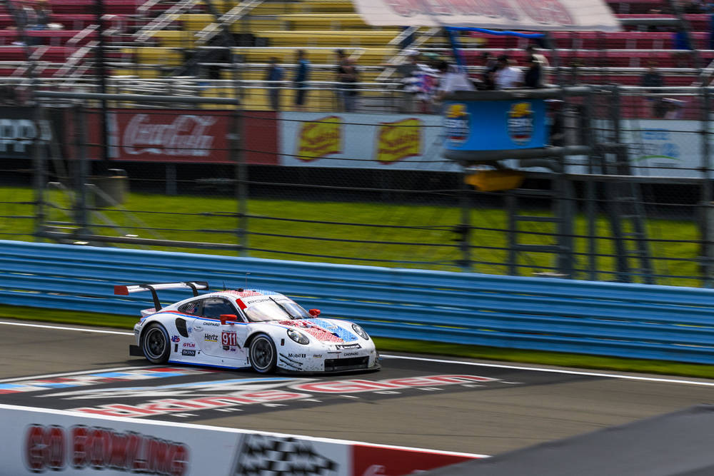 Porsche 911 RSR
