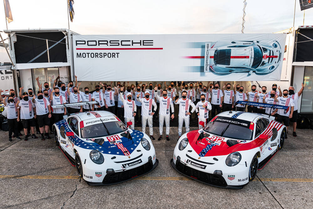 Porsche 911 RSR